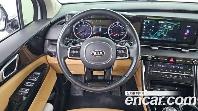 Kia Carnival 2021 — Фото 13/20