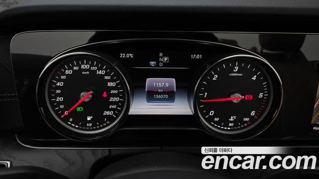 Mercedes-Benz E-Class 2018 — Şəkil 8/20