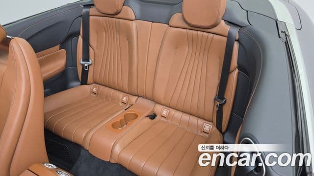 Mercedes-Benz E-Class 2018 — Şəkil 11/20