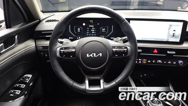 Kia K5 2024 — ფოტო 13/20