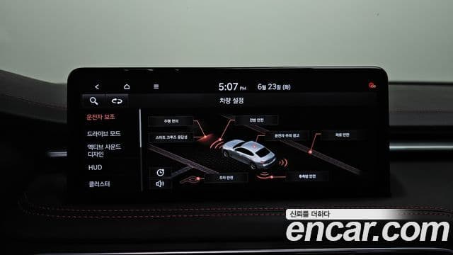 Genesis G70 2021 — ფოტო 15/20