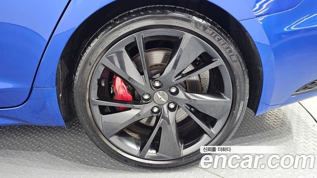 Genesis G70 2021 — Photo 13/33