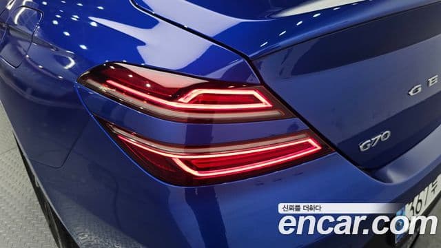 Genesis G70 2021 — Photo 9/33