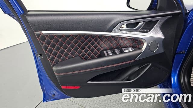 Genesis G70 2021 — Photo 21/33