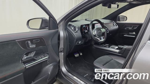 Mercedes-Benz GLA-Class 2021 — ფოტო 10/20