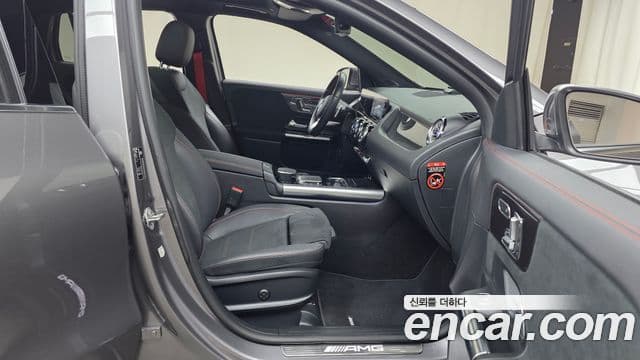 Mercedes-Benz GLA-Class 2021 — ფოტო 11/20