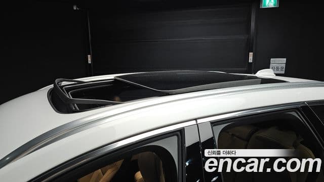Volvo XC60 2023 — Şəkil 19/20
