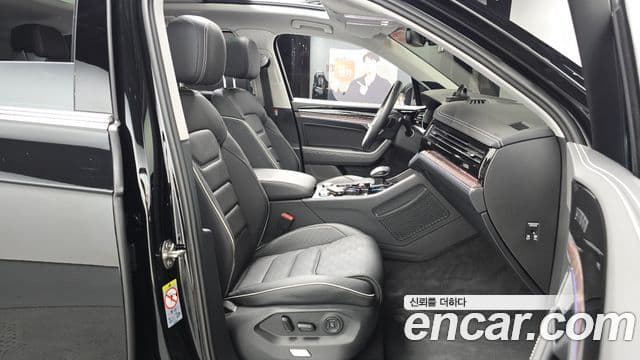 Volkswagen Touareg 2025 — Şəkil 11/20