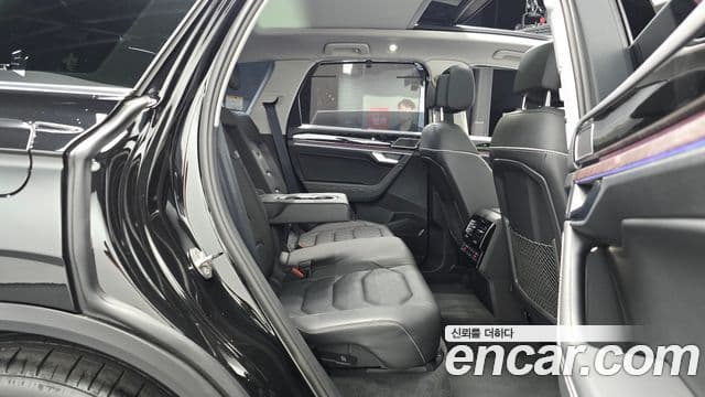 Volkswagen Touareg 2025 — Şəkil 12/20