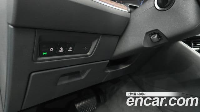 Volkswagen Touareg 2025 — Photo 5/38