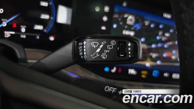 Volkswagen Touareg 2025 — Photo 25/38