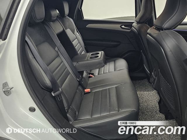 Renault Samsung Arkana 2024 — Фото 12/20