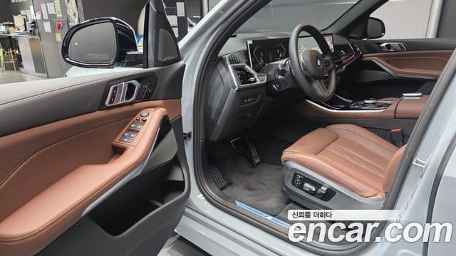 BMW X5 2025 — Фото 10/20