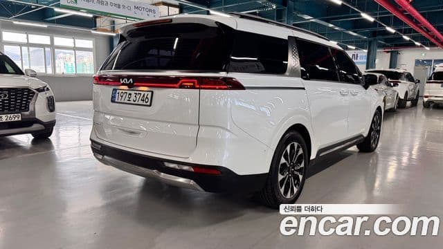 Kia Carnival 2022 — Фото 4/20