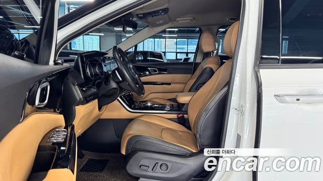 Kia Carnival 2022 — Фото 10/20