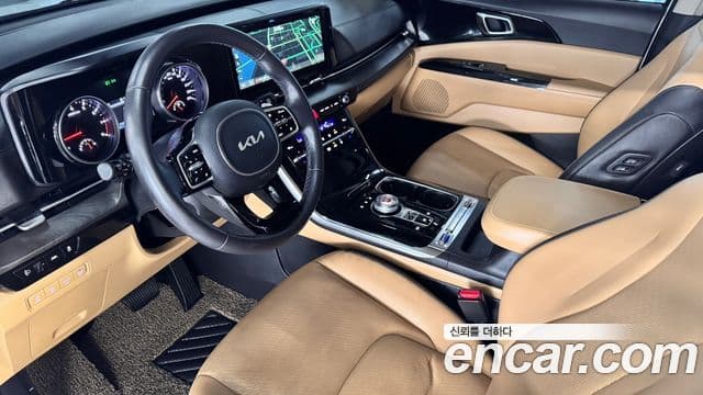 Kia Carnival 2022 — Фото 8/20