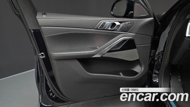 BMW X6 2025 — Photo 34/37