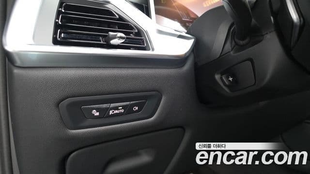 BMW X6 2025 — Photo 13/37