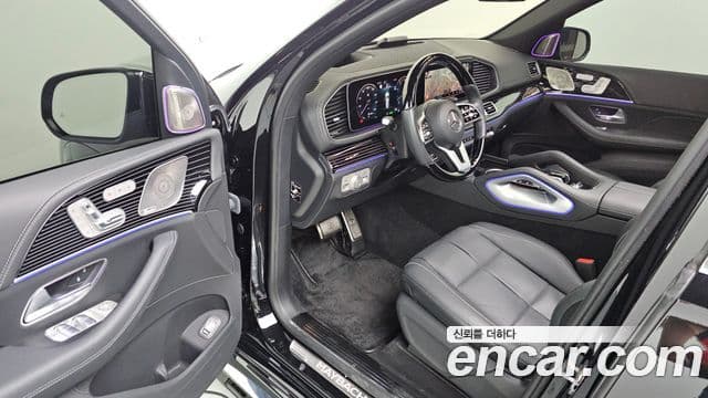 Mercedes-Benz GLS-Class 2023 — Photo 29/34