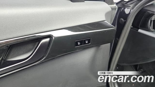 Hyundai Grandeur 2022 — ფოტო 18/20
