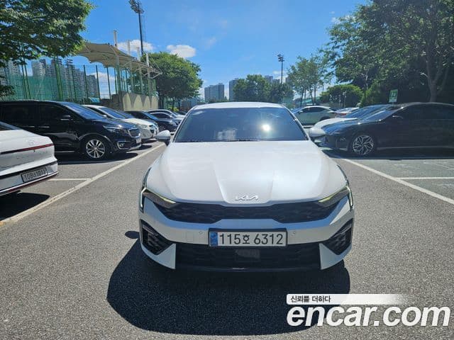 Kia K5 2023 — Şəkil 1/16