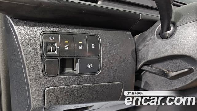 Hyundai Staria 2021 — ფოტო 14/20
