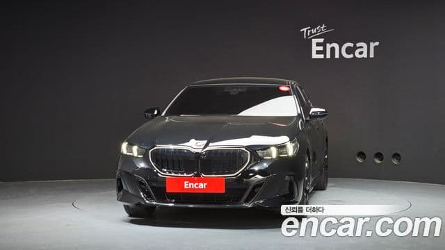 BMW 5 Series 2025 — ფოტო 3/20