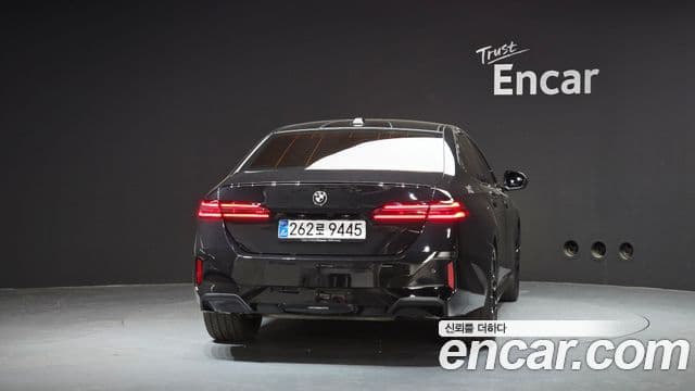 BMW 5 Series 2025 — ფოტო 4/20
