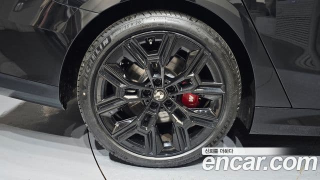 BMW 5 Series 2025 — ფოტო 5/20