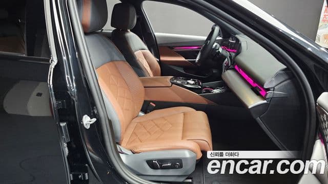 BMW 5 Series 2025 — ფოტო 12/20