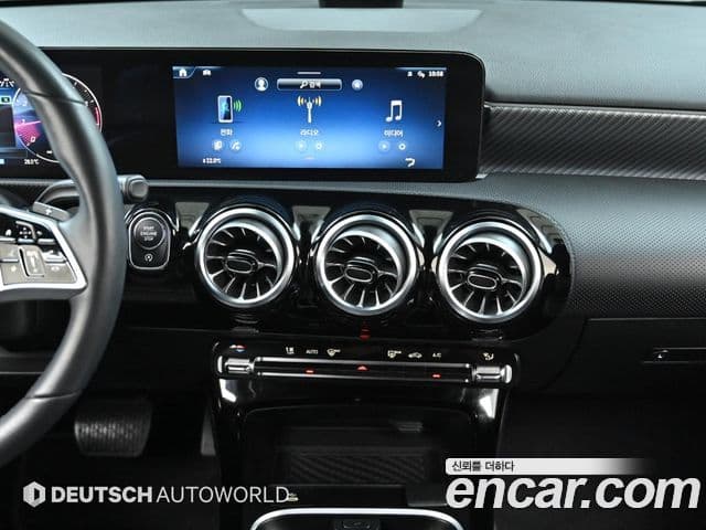 Mercedes-Benz A-Class 2024 — Фото 14/20