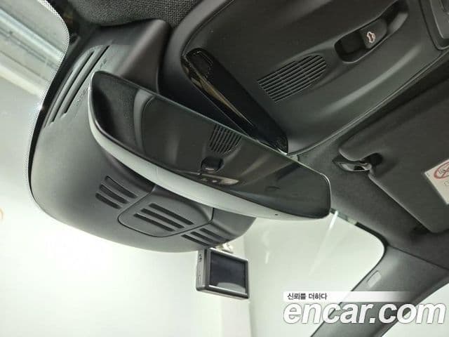 Volvo XC40 2020 — Şəkil 17/20