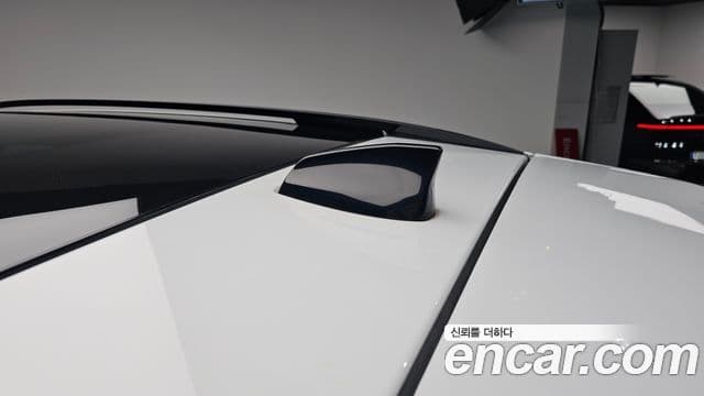 Land Rover Discovery Sport 2023 — Photo 37/37