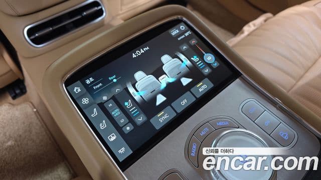 Genesis G90 2022 — Photo 27/34