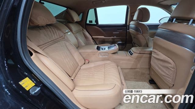 Genesis G90 2022 — Photo 21/34