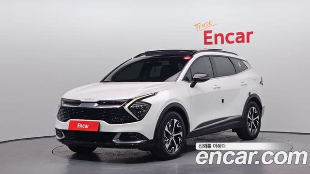 Kia Sportage 2022 — Фото 1/20