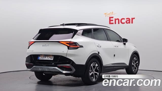 Kia Sportage 2022 — Фото 2/20