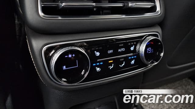 Genesis GV80 2020 — Şəkil 19/20