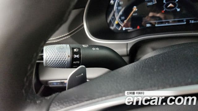 Genesis GV80 2020 — Photo 16/36