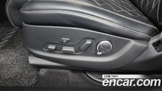 Genesis GV80 2020 — Photo 28/36