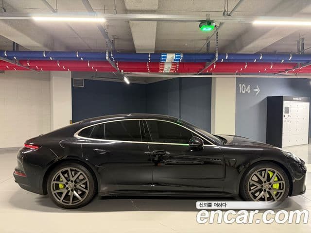 Porsche Panamera 2024 — ფოტო 14/20