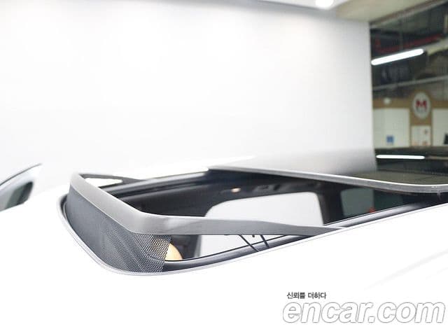 Volvo XC60 2023 — ფოტო 11/20