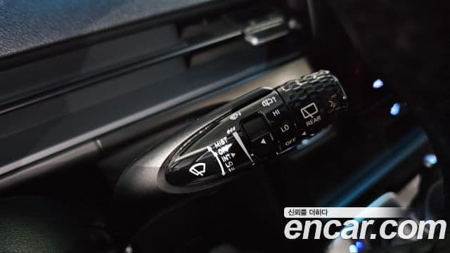 Hyundai Staria 2022 — ფოტო 17/20