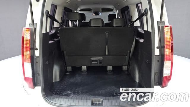 Hyundai Staria 2022 — ფოტო 20/20