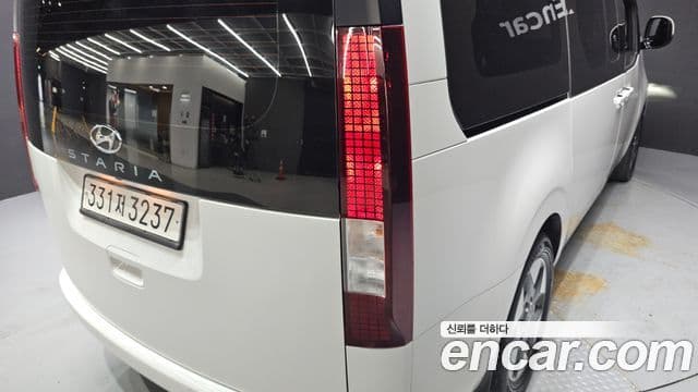 Hyundai Staria 2022 — Şəkil 2/33
