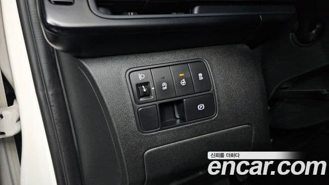 Hyundai Staria 2022 — Şəkil 22/33
