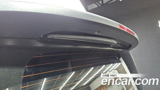 Hyundai Staria 2022 — Şəkil 28/33