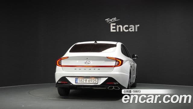 Hyundai Sonata 2021 — Фото 4/20