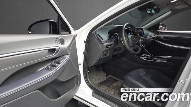 Hyundai Sonata 2021 — Фото 10/20