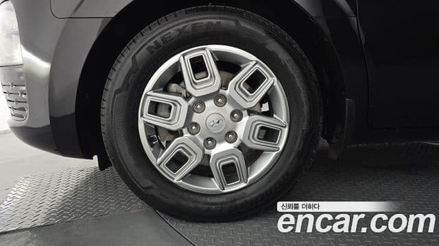 Hyundai Staria 2021 — ფოტო 5/20
